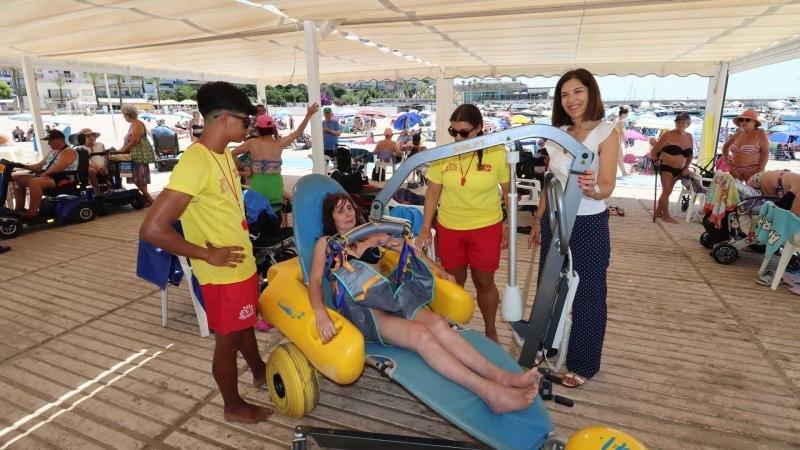 grúa playas accesibles