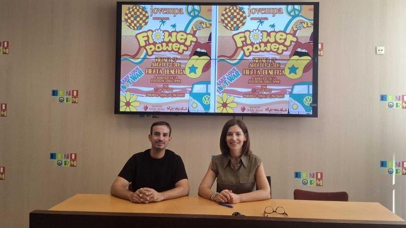 Jovempa Marina Baixa celebra una fiesta ‘Flower Power’ a beneficio del centro Doble Amor