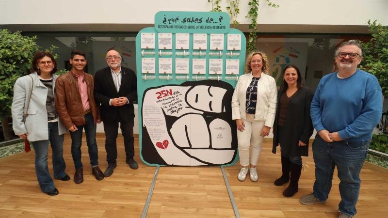 Paneles contra la violencia de género