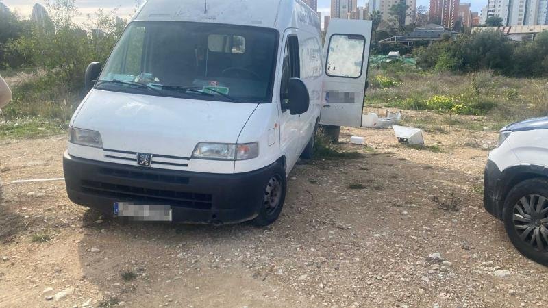 Benidorm intensifica la vigilancia sobre los vertidos incontrolados